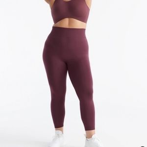 NWOT 💥 Knix Seamless Leggings, Colour: Dark Cherry, Size XL